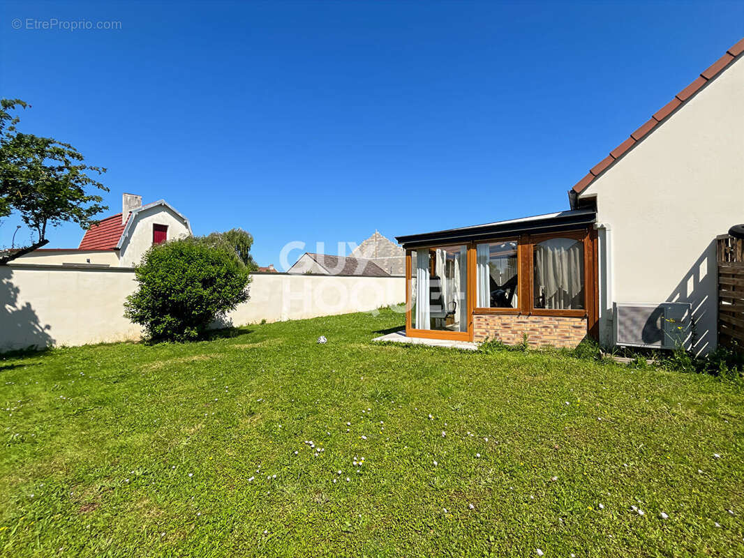 Maison à FONTENAY-TRESIGNY