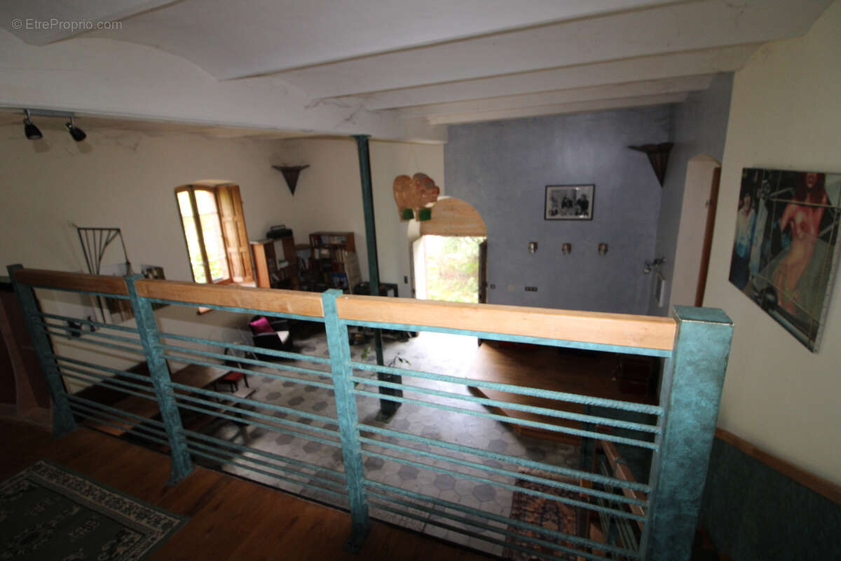 Maison de caractere d'un volume 333 m2  + dependance 86 m2. - photo 44