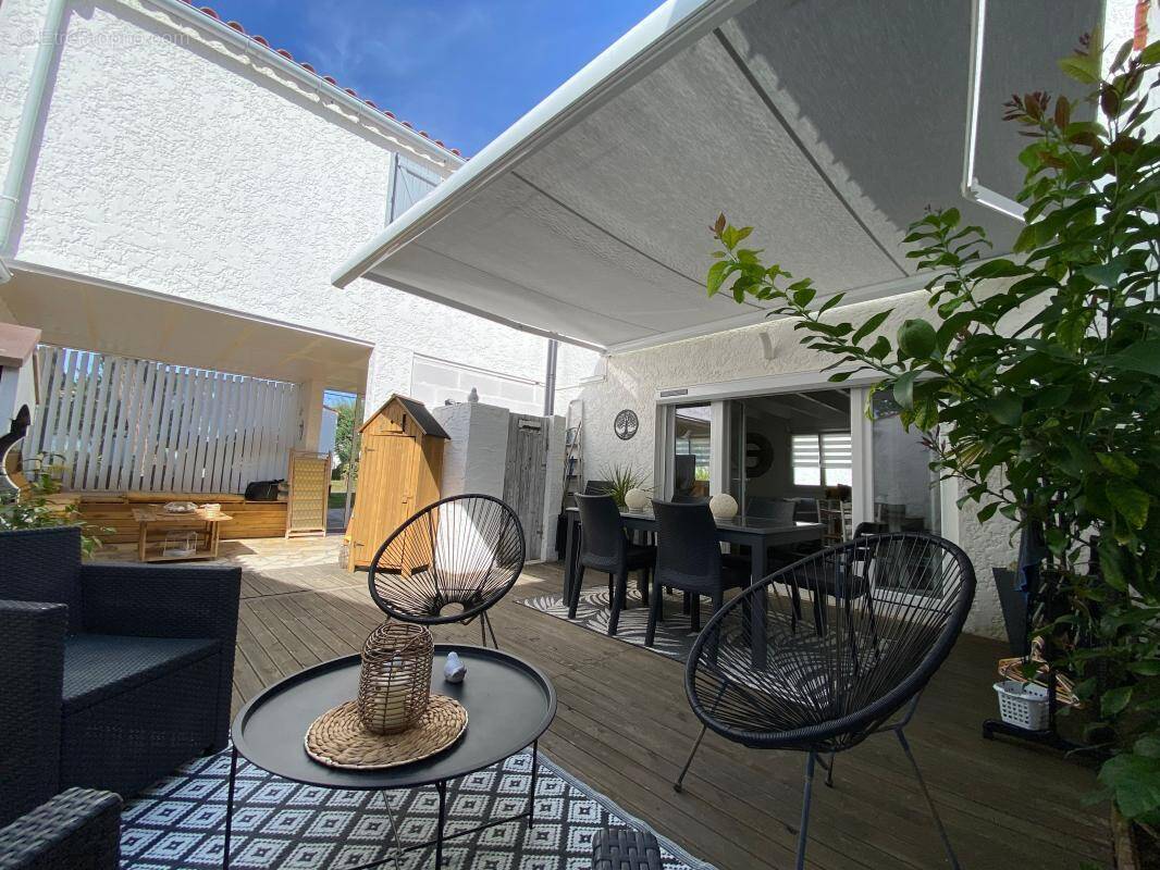 Maison à LES MATHES