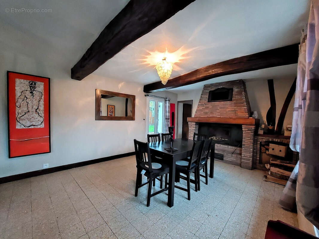 Maison à RONCHEROLLES-EN-BRAY