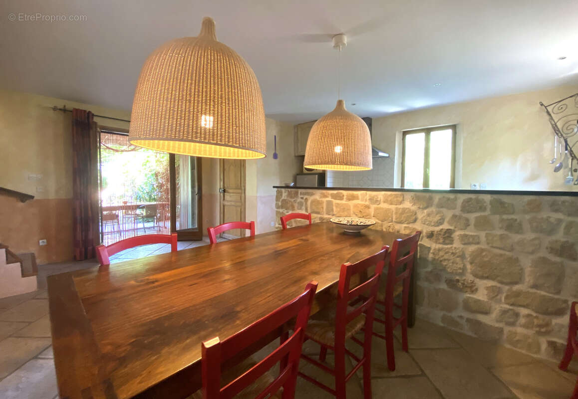 Maison à VAISON-LA-ROMAINE