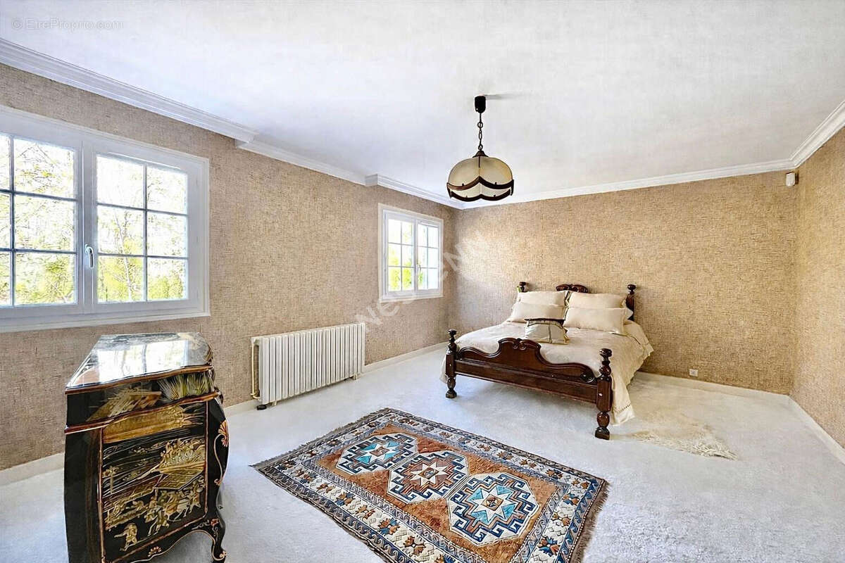 Maison à CHAUMONTEL