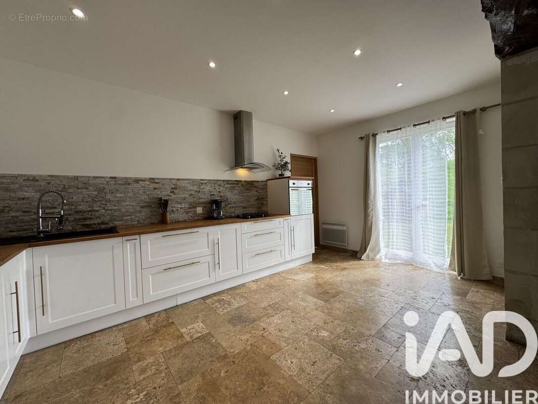 Photo 9 - Maison à VARENNES-SUR-LOIRE