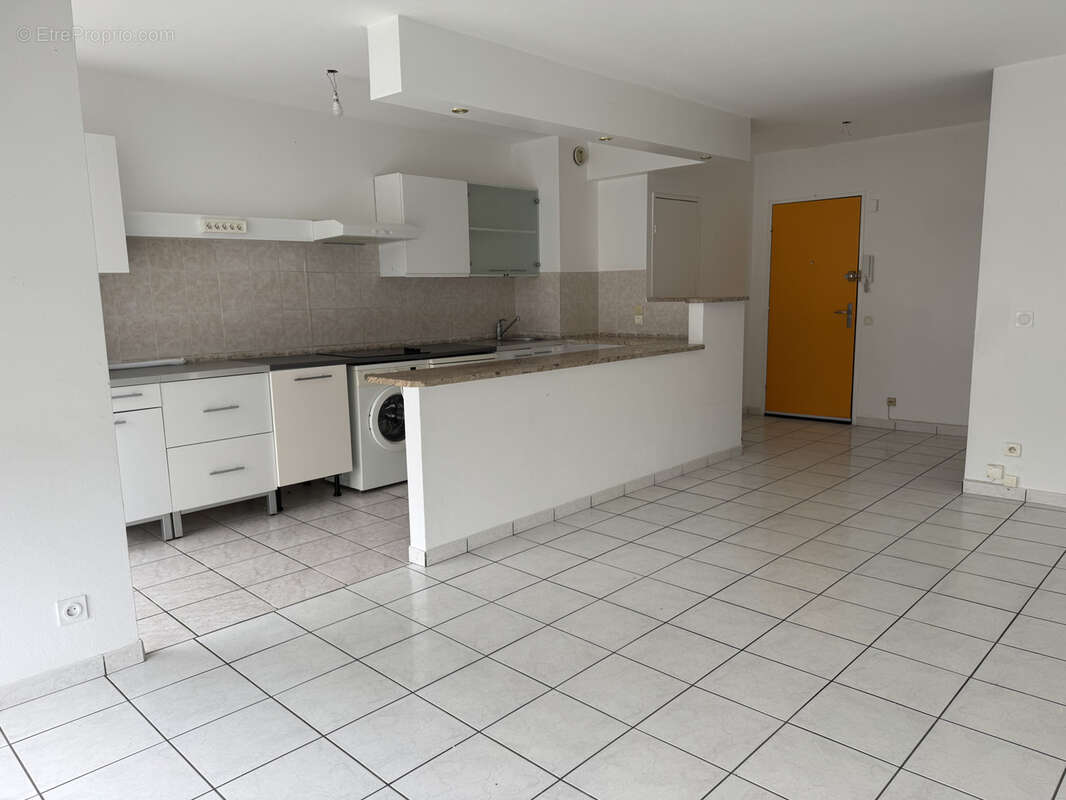 Appartement à SAINT-ETIENNE
