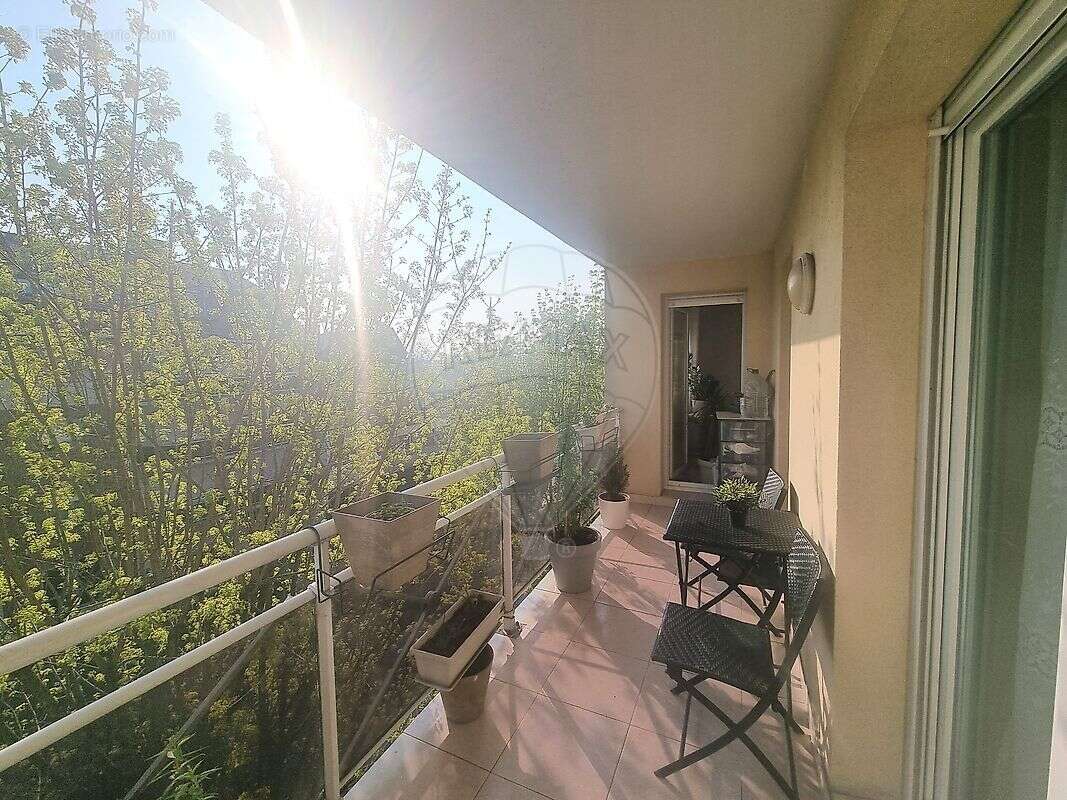 Appartement à LE BLANC-MESNIL