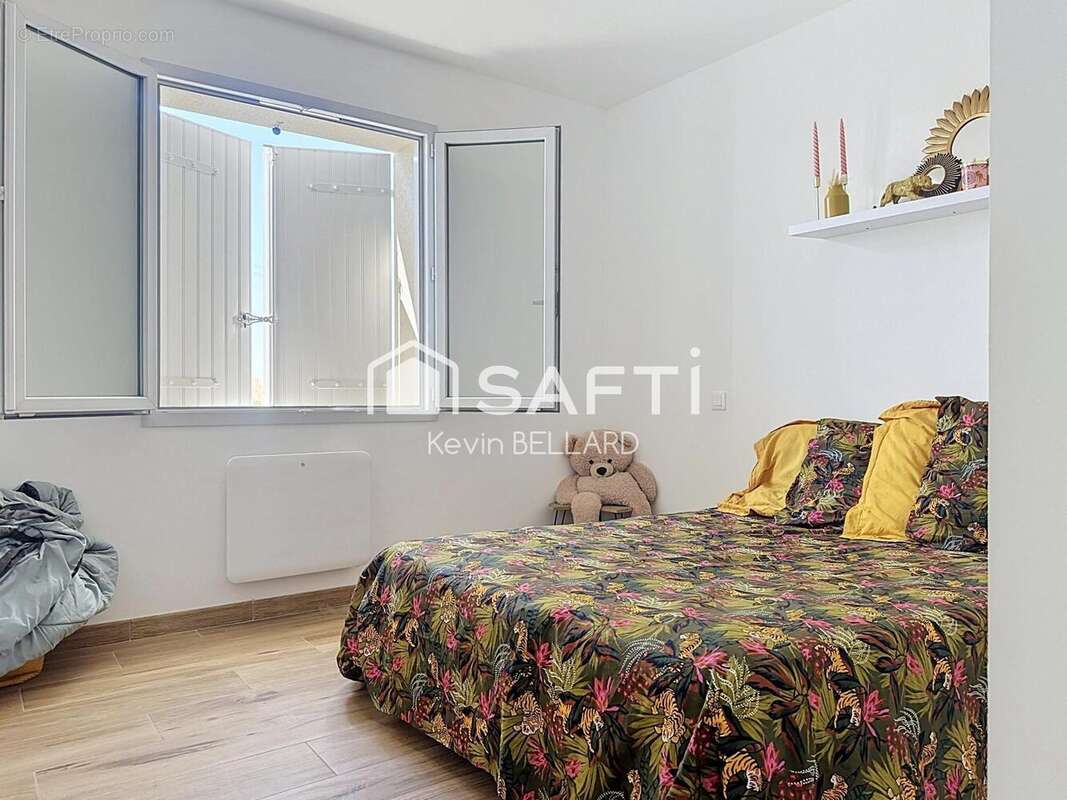 Photo 8