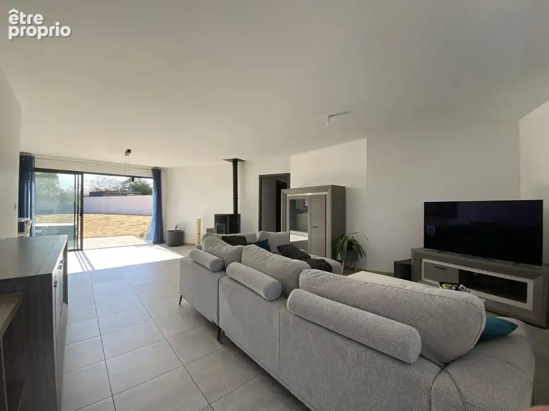 Maison 99 m² à La Bruffiere  - photo 2