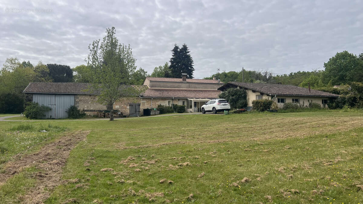 Maison à ABZAC