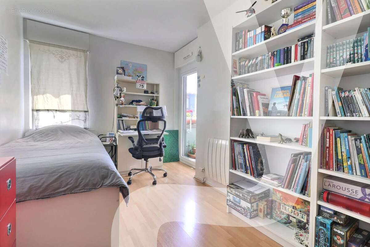 Appartement à PARIS-20E