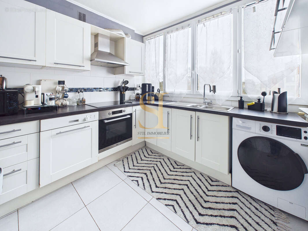 Appartement à CORBEIL-ESSONNES