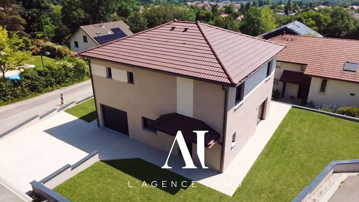 Maison 169 m² à Echenevex  - photo 3