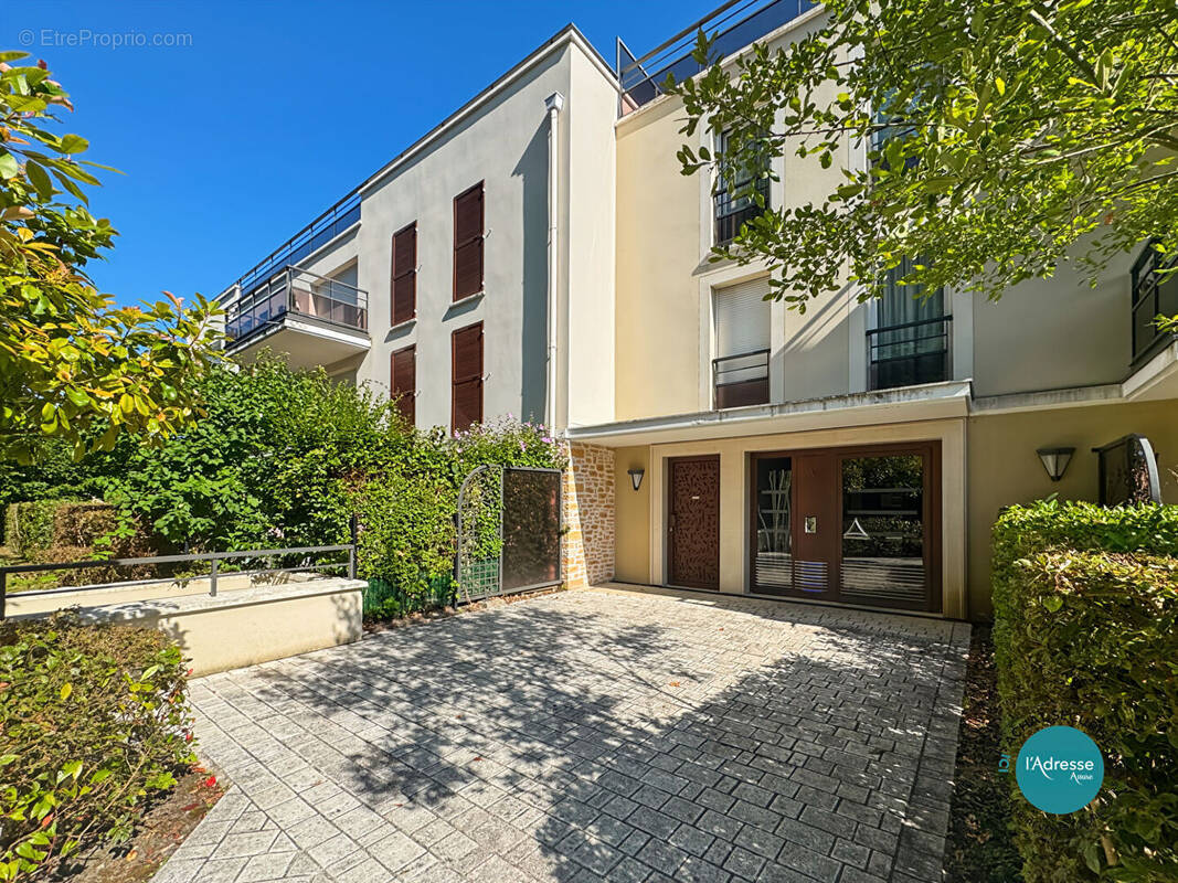 Appartement à MENNECY