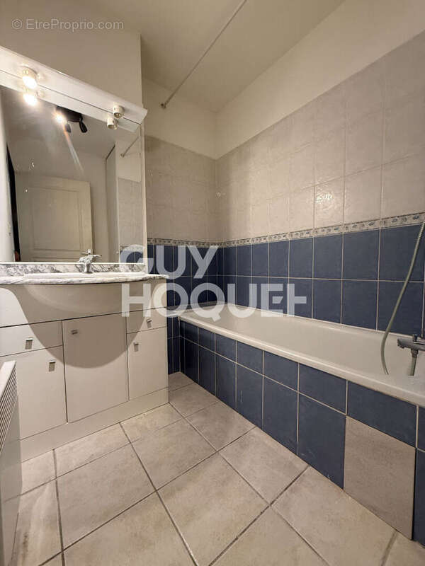 Appartement F2, 43 m² en rez-de-chaussée avec terrasse et parking, à vendre à PERPIGNAN, quartier Saint Martin - photo 9