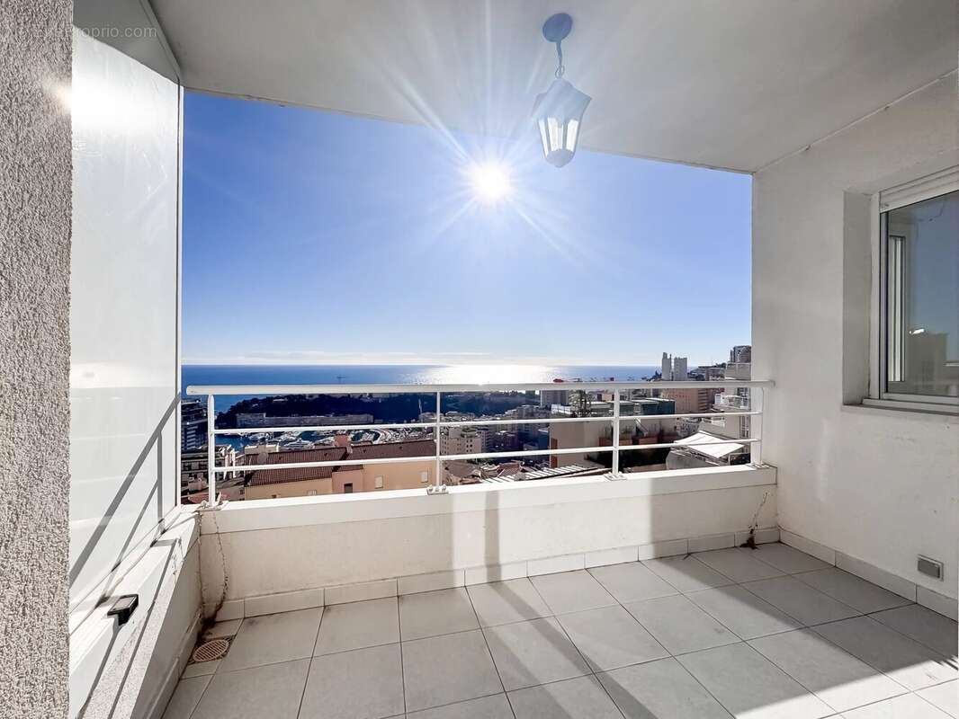 Appartement à BEAUSOLEIL