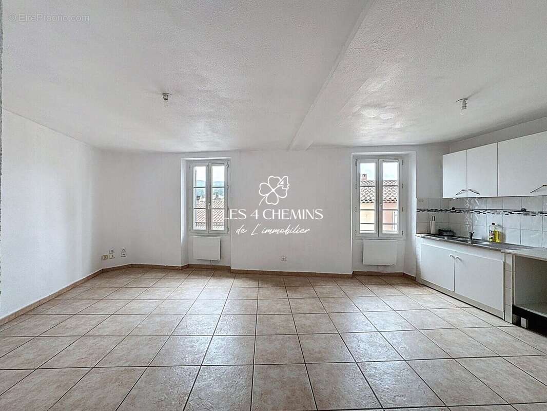 Appartement à TRETS