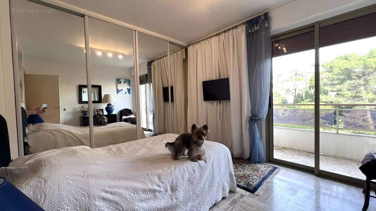 Appartement à LE CANNET