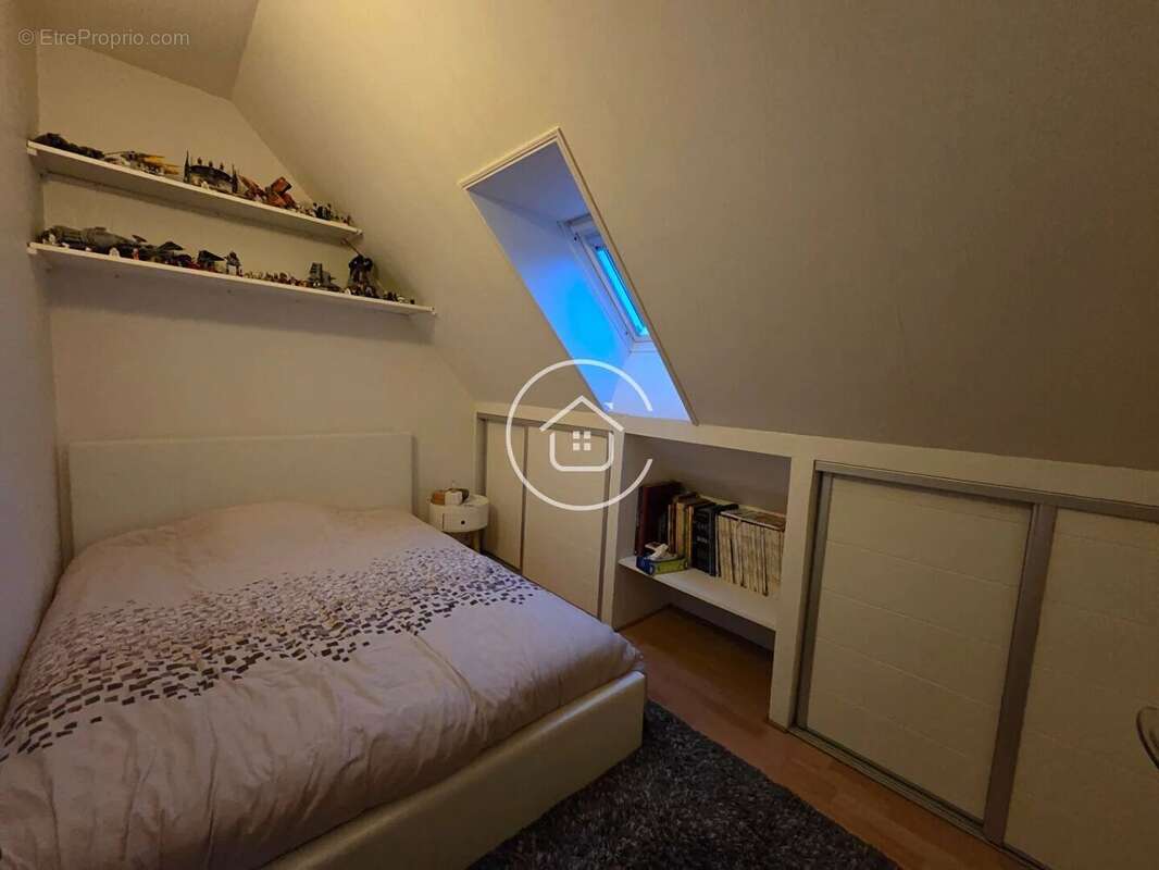 Maison à LA CHAUSSEE-SAINT-VICTOR