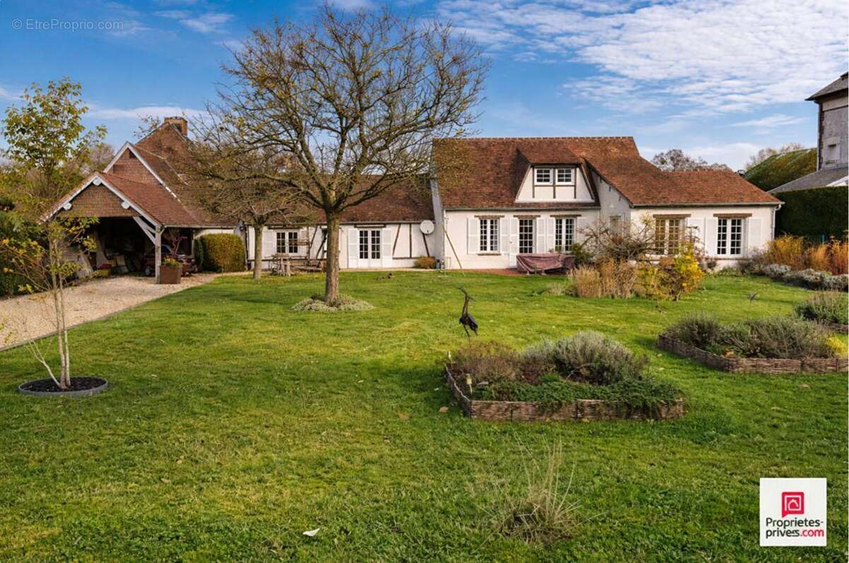 Maison à ARNIERES-SUR-ITON