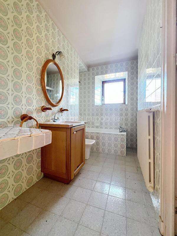 Maison à SAINT-ISMIER