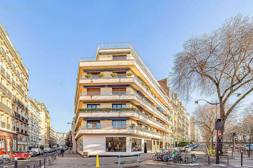 Appartement à PARIS-12E