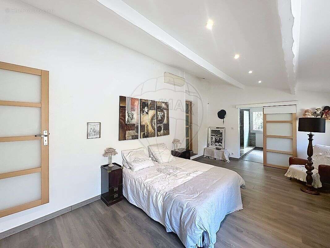 Maison à NIMES