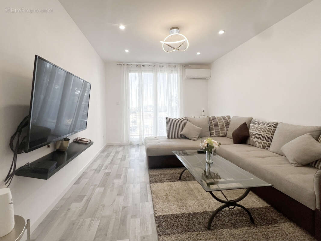 Appartement à PONT-SAINT-ESPRIT