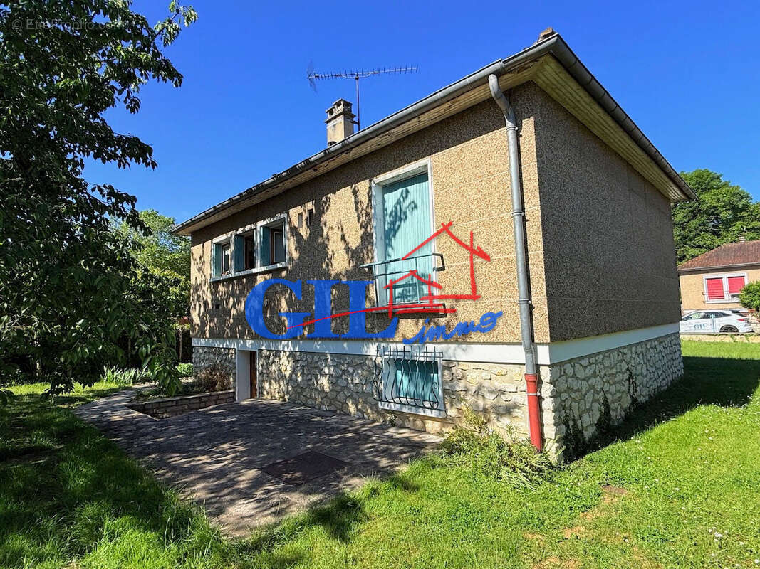 Maison à CESSON
