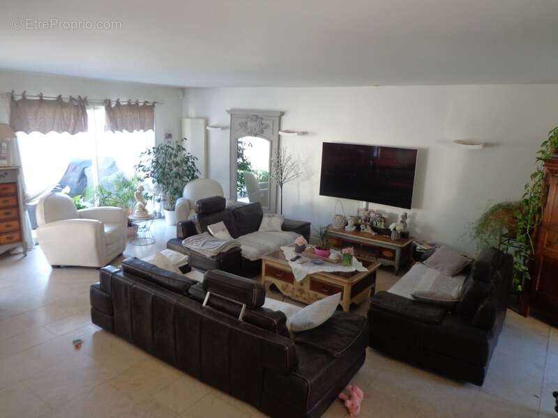 Maison à PONT-SAINTE-MAXENCE