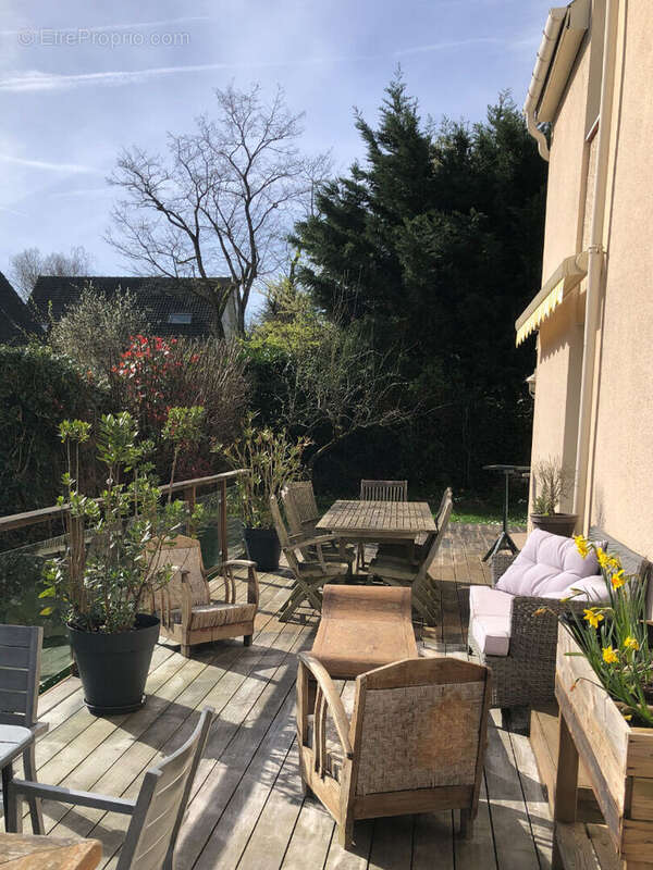 Maison à LES LOGES-EN-JOSAS