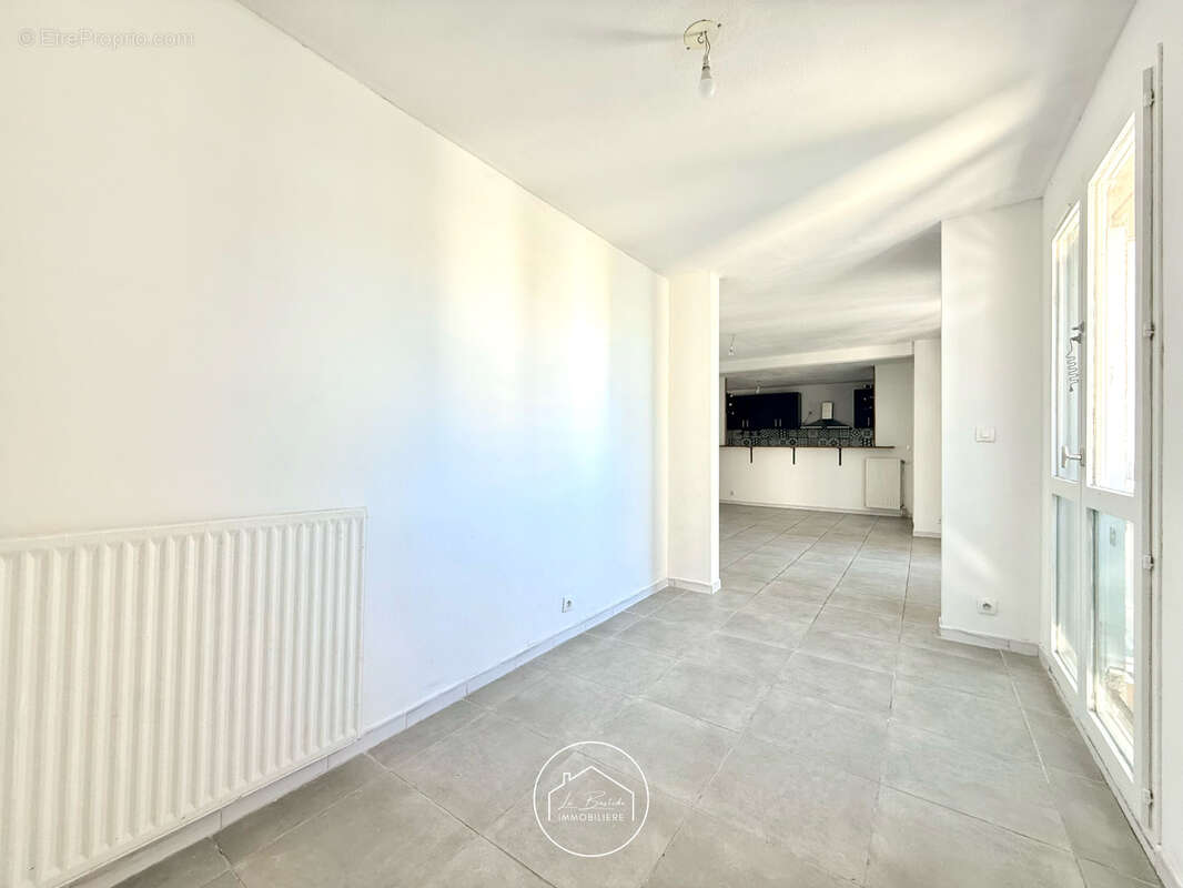 Appartement à MARSEILLE-11E