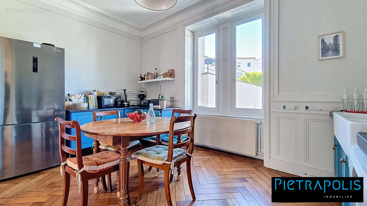 Appartement à TASSIN-LA-DEMI-LUNE