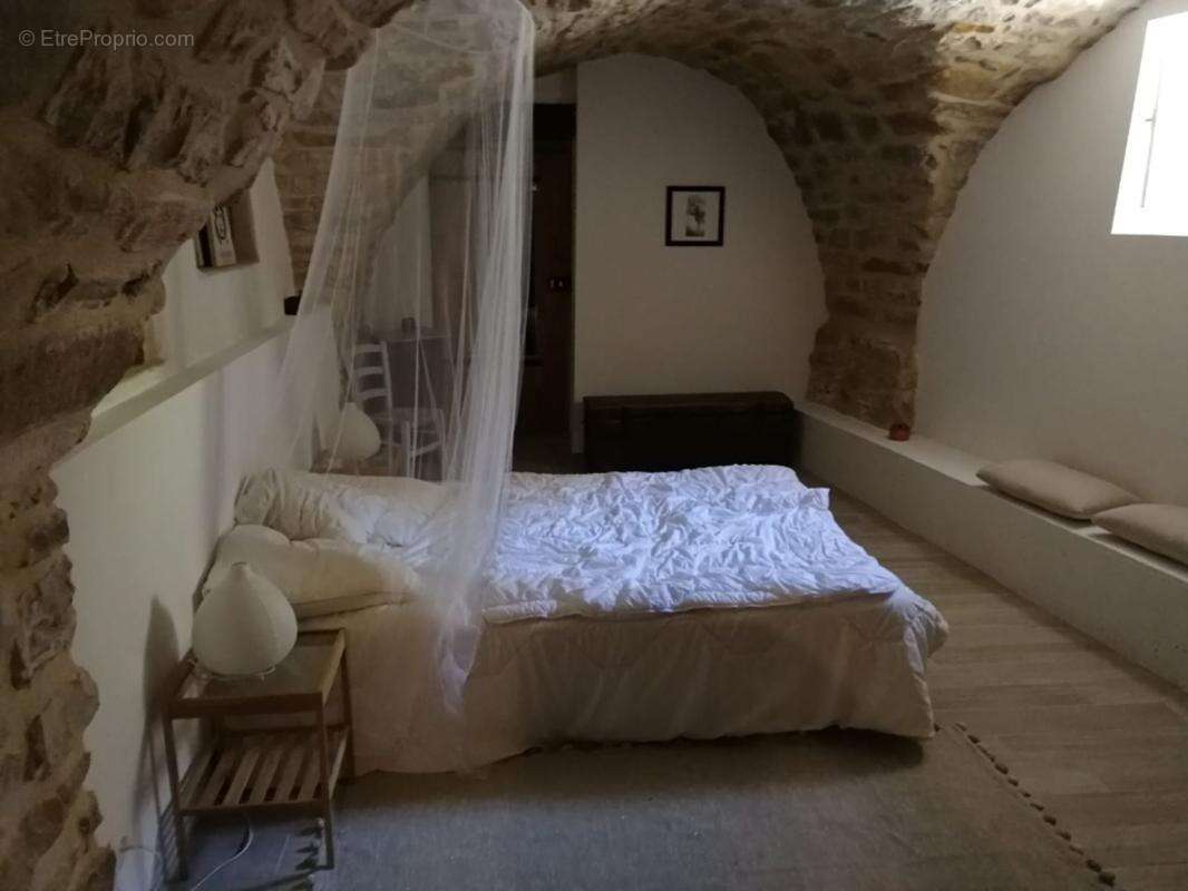 Maison à BARJAC
