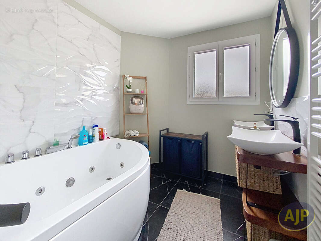 Maison à CASTELNAU-DE-MEDOC