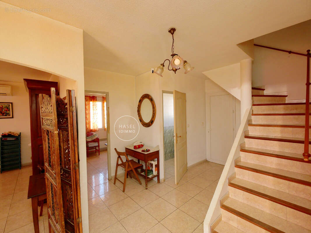 Maison à POMEROLS