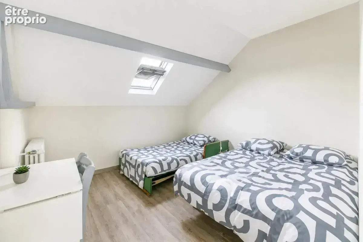 Maison de 8 pièces de 190.27 m² à Saint-Pierre-des-Corps - photo 11