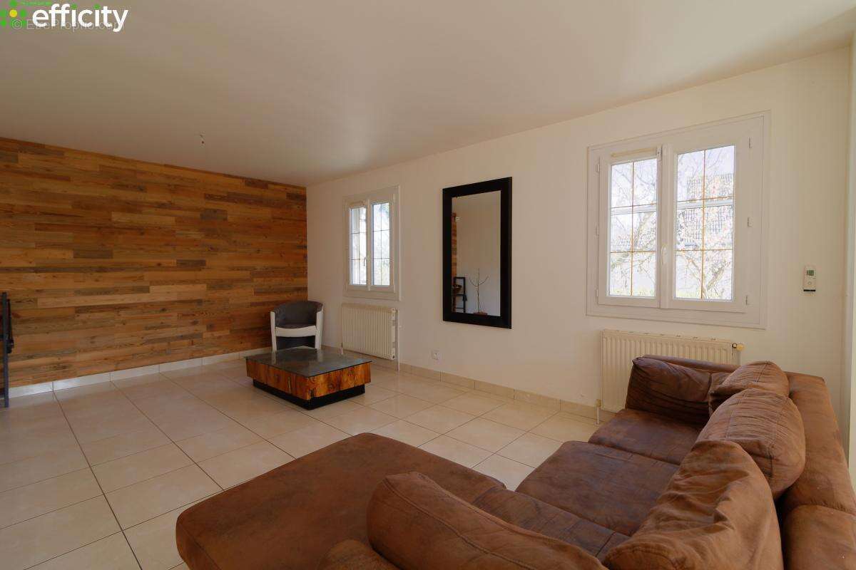 Maison à MAGNY-SUR-TILLE