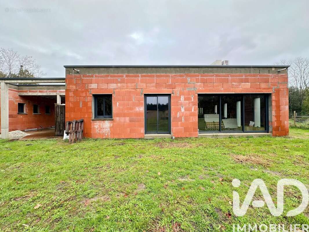 Photo 9 - Maison à VENDAYS-MONTALIVET