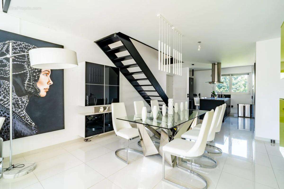 Appartement à STAINS