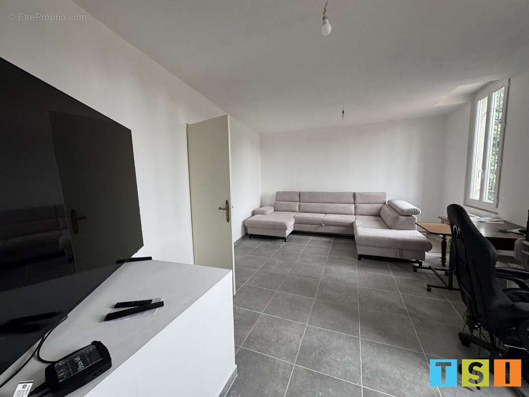 Au cur de Miramont-de-Comminges - ensemble immobilier - maison de caractère de 135 m² - vaste local commercial 100 m² sur 593m² - photo 30