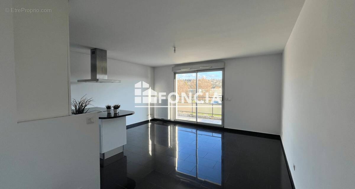 Appartement à BOURGOIN-JALLIEU