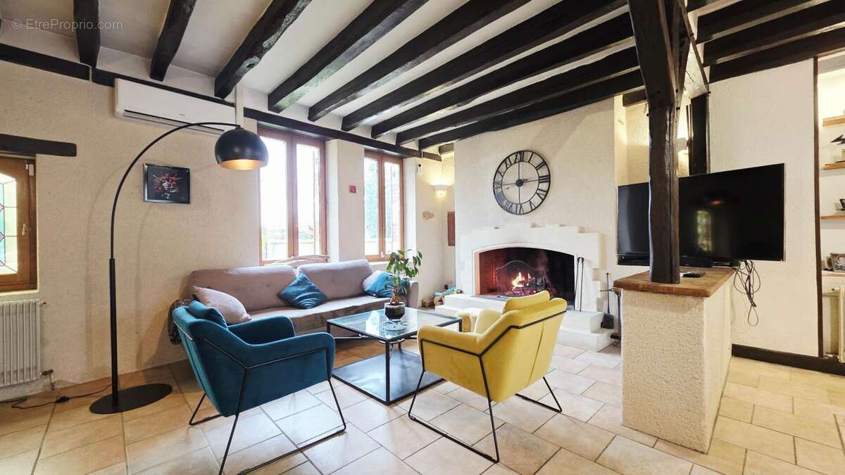 Maison à VASSELAY