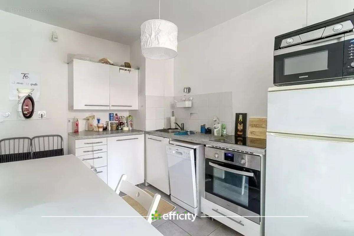 Appartement à LYON-8E