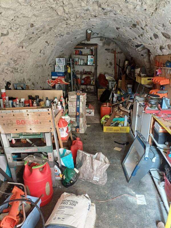 Maison à LES OLLIERES-SUR-EYRIEUX