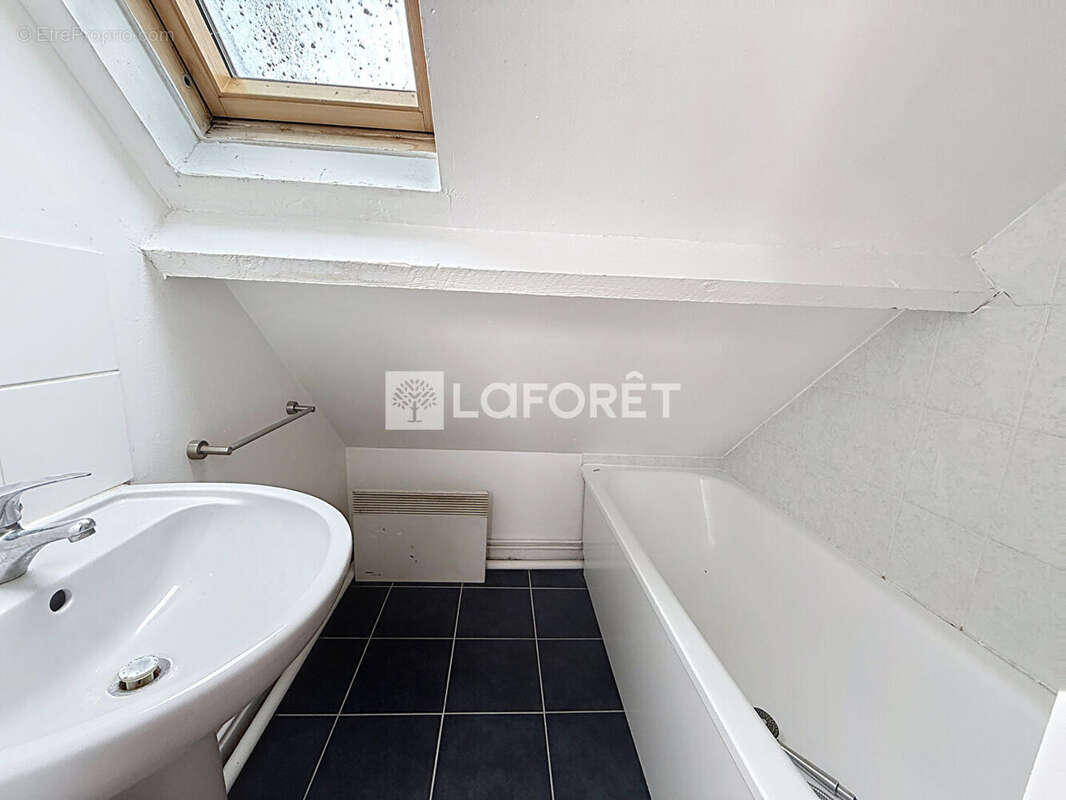 Maison à PETIT-COURONNE