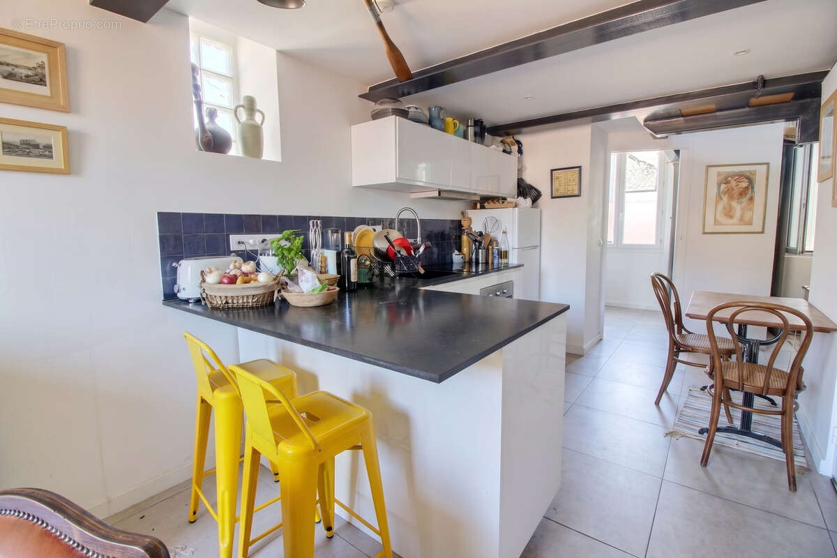 Appartement à MARSEILLE-8E