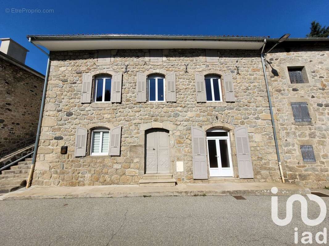 Maison 137 m² à Lachapelle-Sous-Chaneac  - photo 2