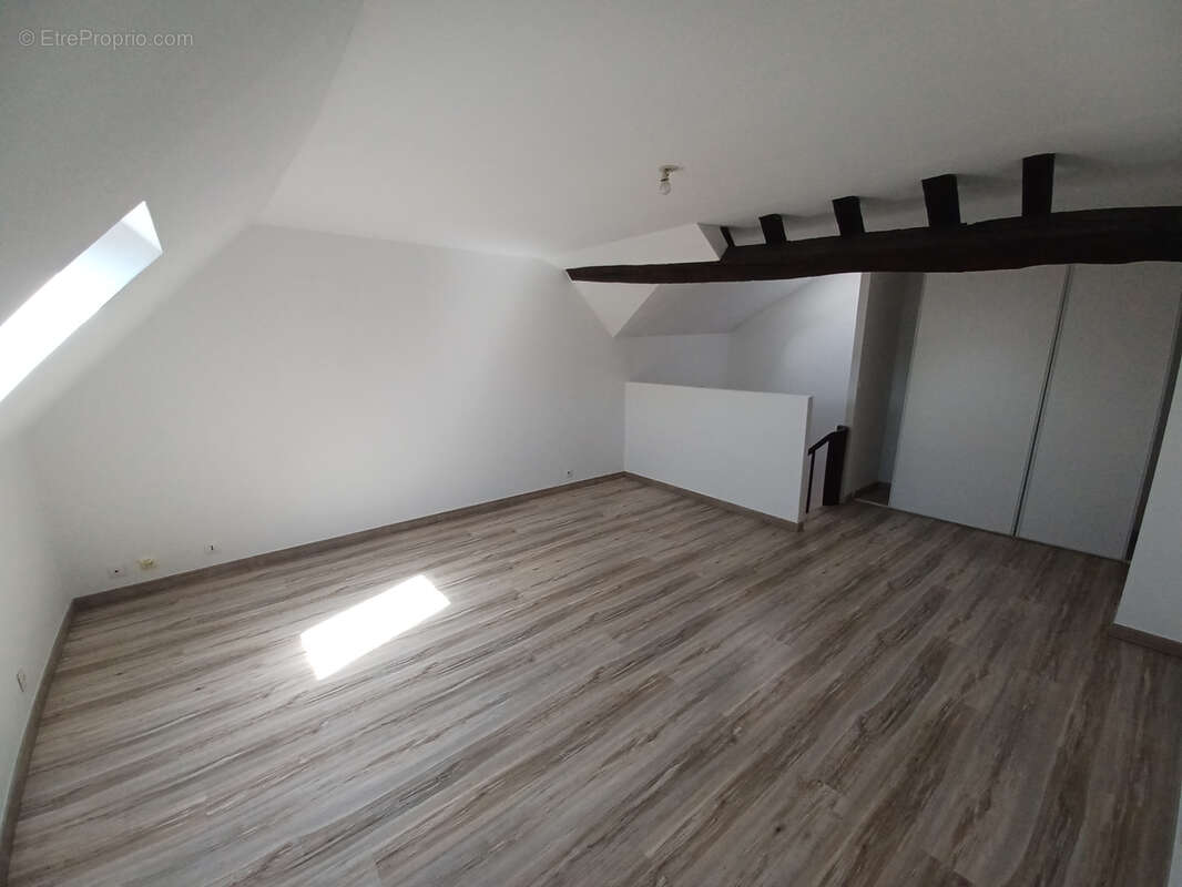 Appartement à LA CHARITE-SUR-LOIRE