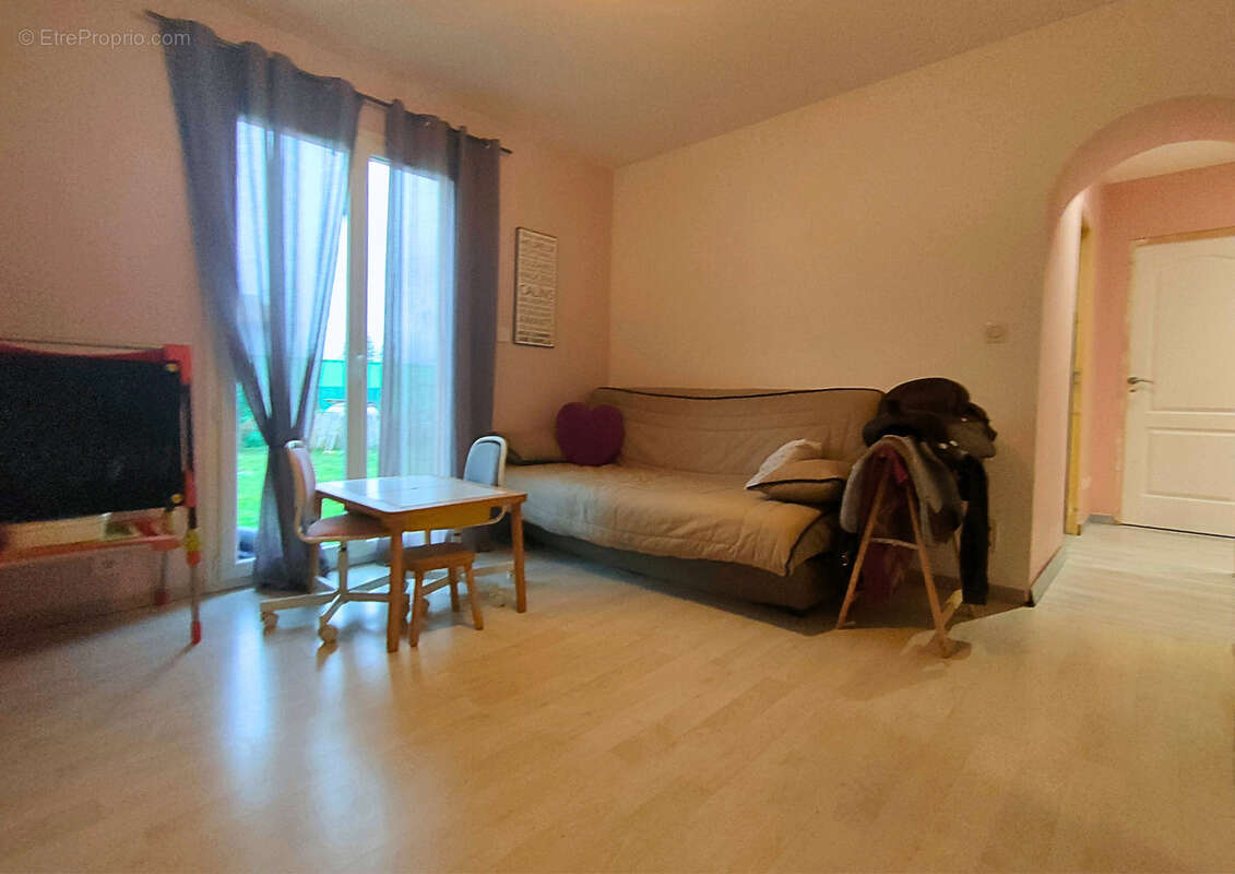 Maison à VINZELLES