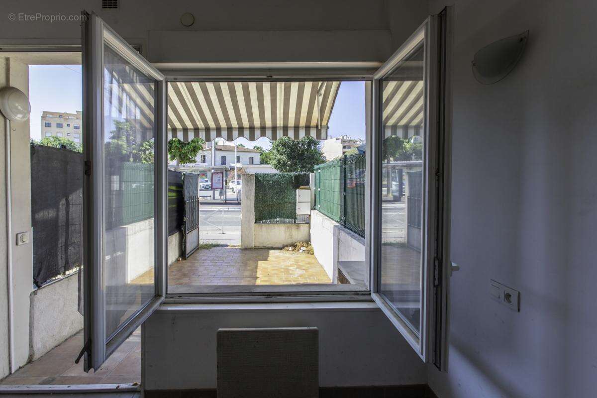 Appartement - 29 m² - Antibes (06) - photo 3