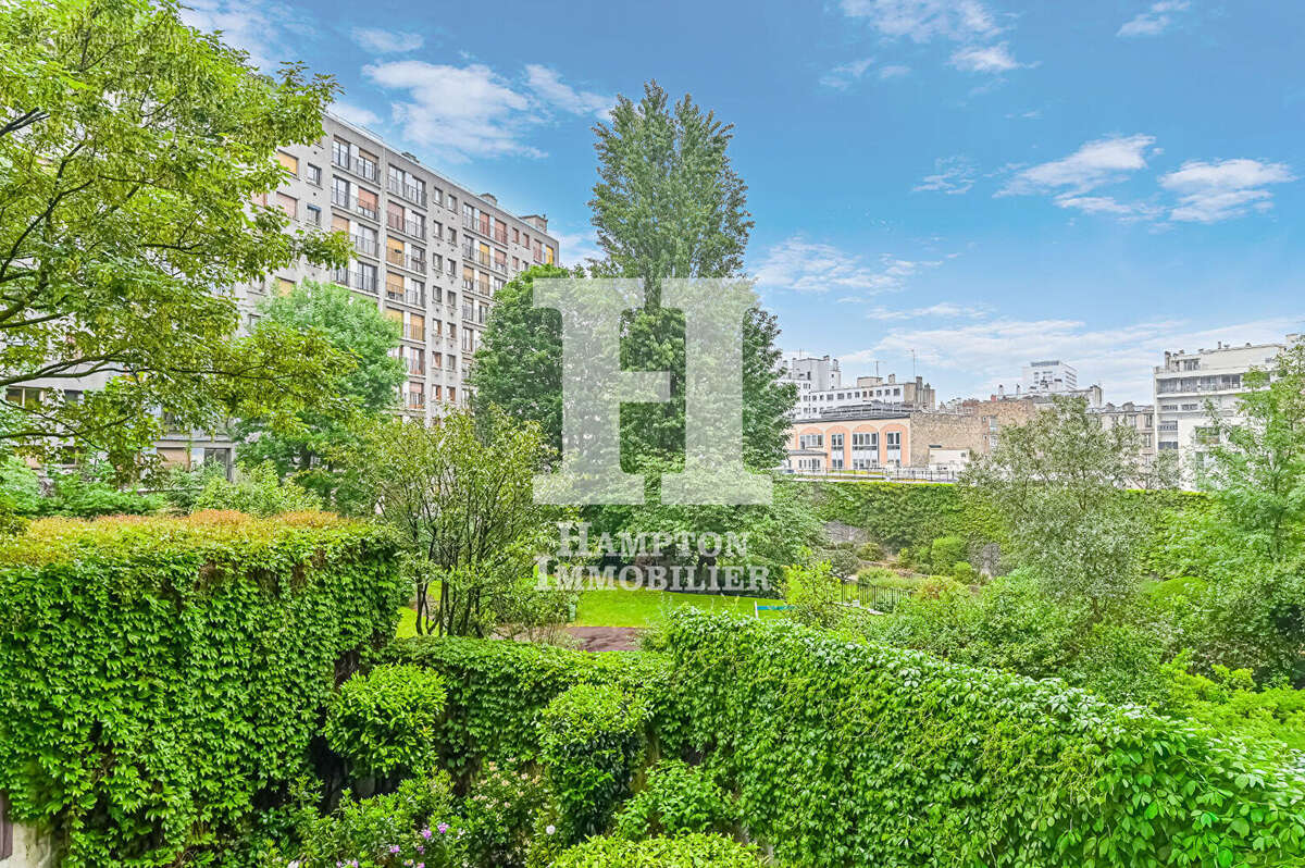 Appartement à PARIS-19E